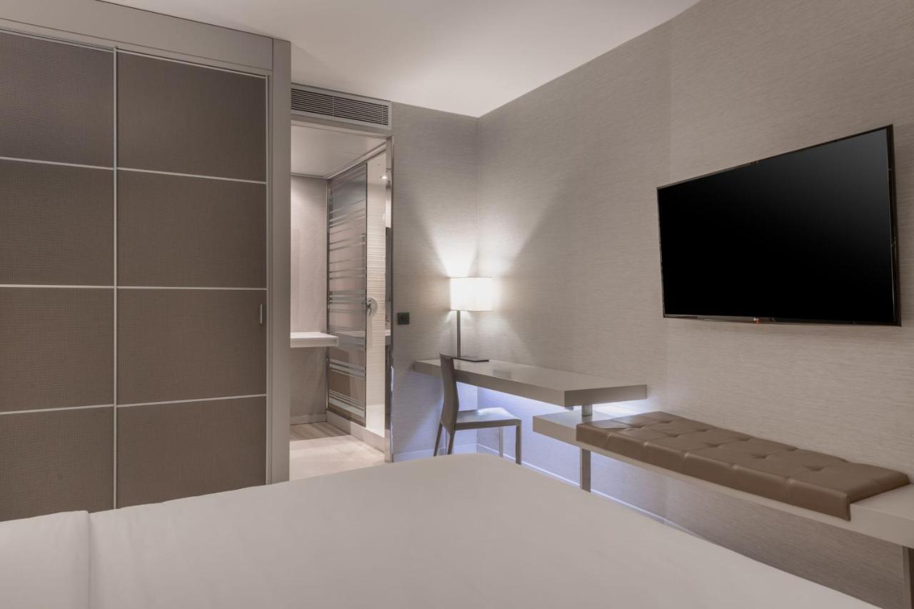Sh Colon Hotel Valenza
