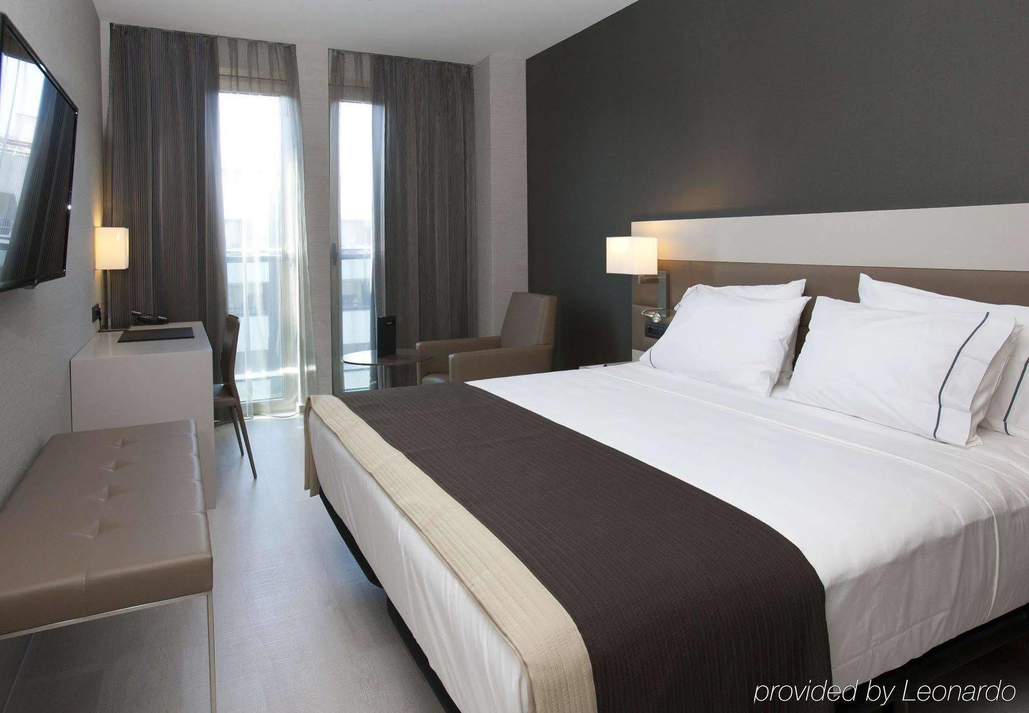 Hotel Sh Colon Valenza